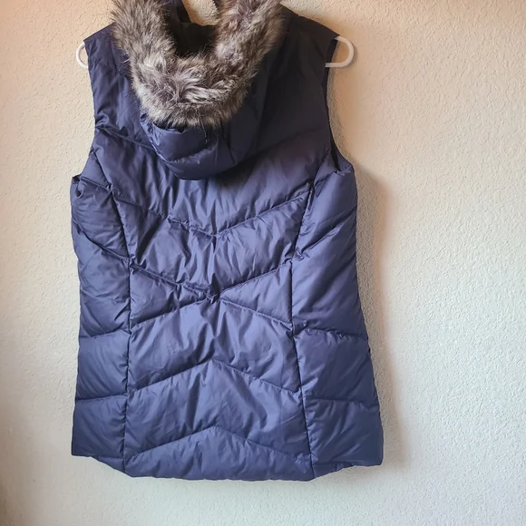 Eddie Bauer Women's Classic Down Vest NWT Size S - Picture 3 of 11